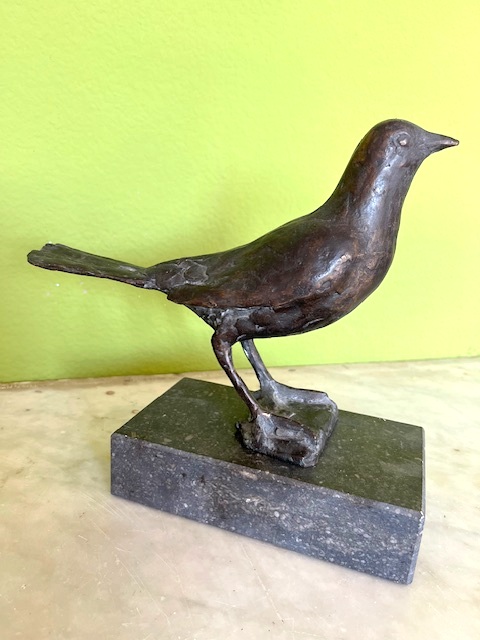 Miems van citters, merel, brons op belgisch hardsteen, h 21 cm, € 600, 